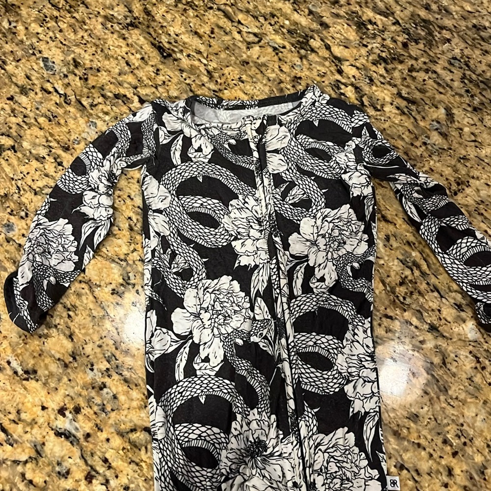 Bums and roses zip onesie
